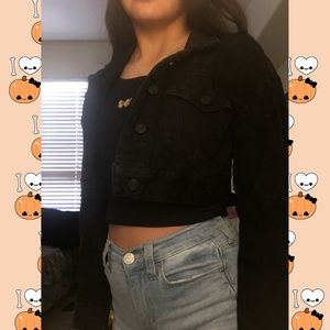 Cropped denim jacket